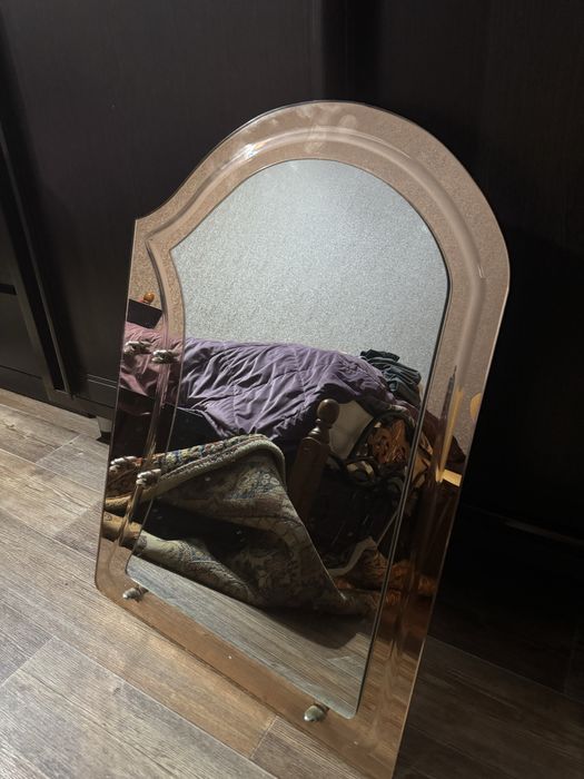 Зеркало в ванную комнату