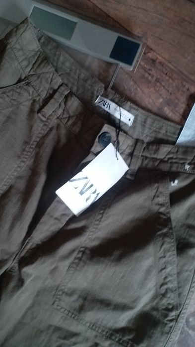 Pantaloni sport dama Zara.