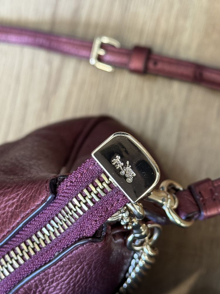 Дамска чанта Coach