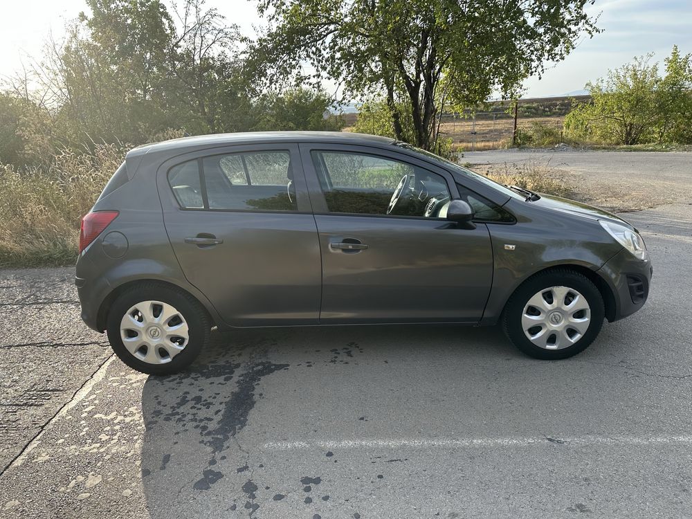 Opel Corsa 1.3CDTi 75 кс. Всичко платено