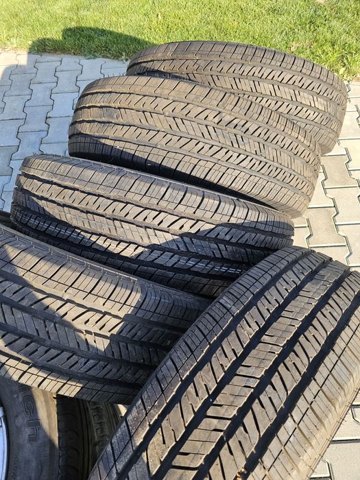 Brigestone 255 70 R 18