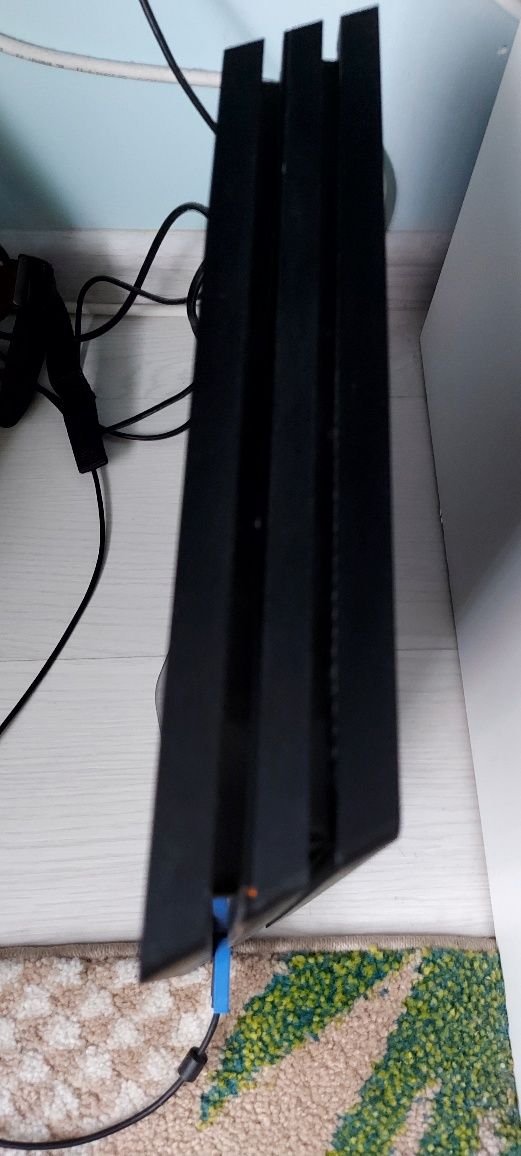 PS4 Pro 1tb  памет