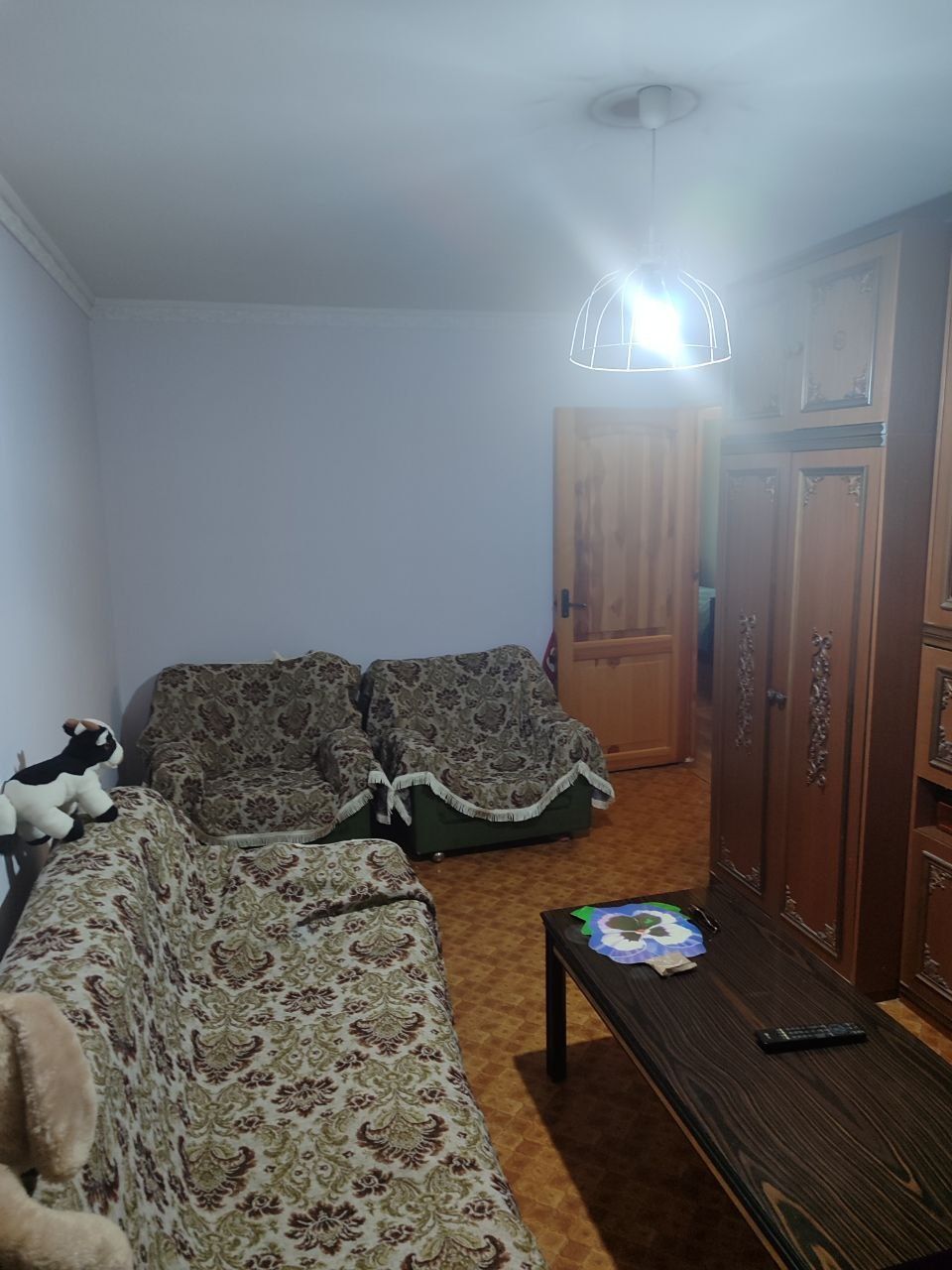 Продаётся! Чиланзар-23 кв,3/1/5-балкон 2х6, кирпич