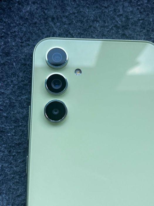 Samsung Galaxy A54 5G – Отлично състояние, с оригинални аксесоари