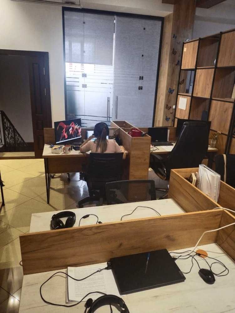 Сдаётся отдельно стоящее здание — 550 м²
 Центр, Луначарского !