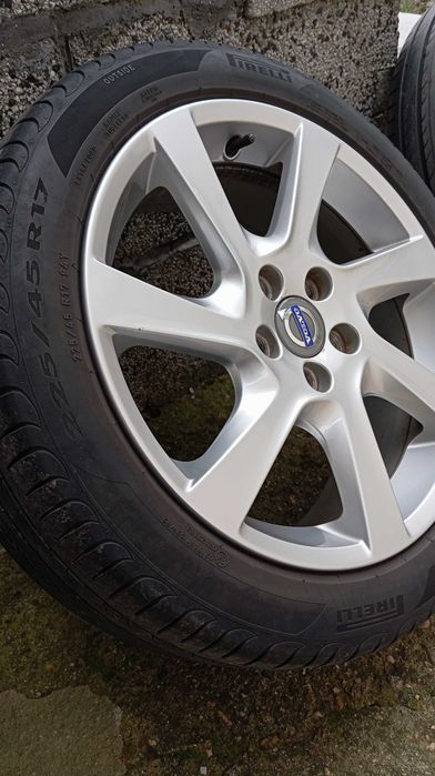 Гуми с джанти 17 волво