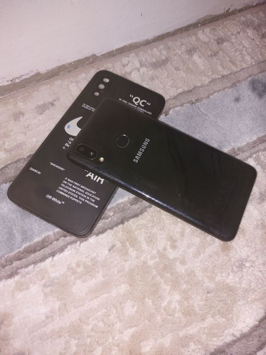 Продам а10s самсунг