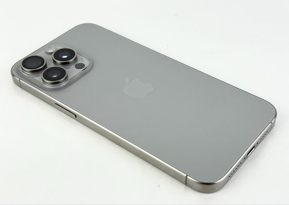 Apple iPhone 15 Pro Max 256GB Natural Titanium Отличен! Гаранция!
