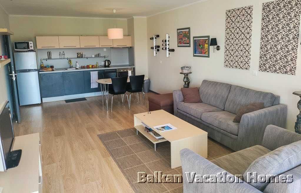 Продава се Двустаен апартамент в Бяла - 80 кв.м за 869 €/кв.м - Снимка #4
