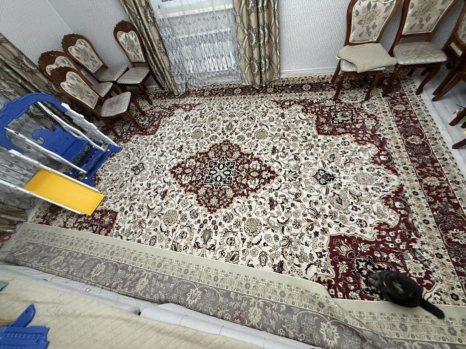 Продам ковер 5 на 3.5