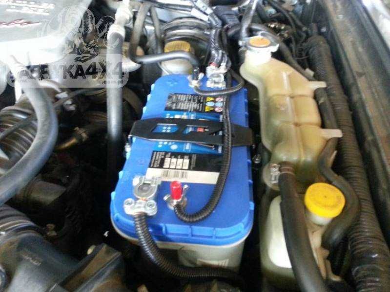 Suport montare baterie suplimentara Nissan Patrol - Baterie standard