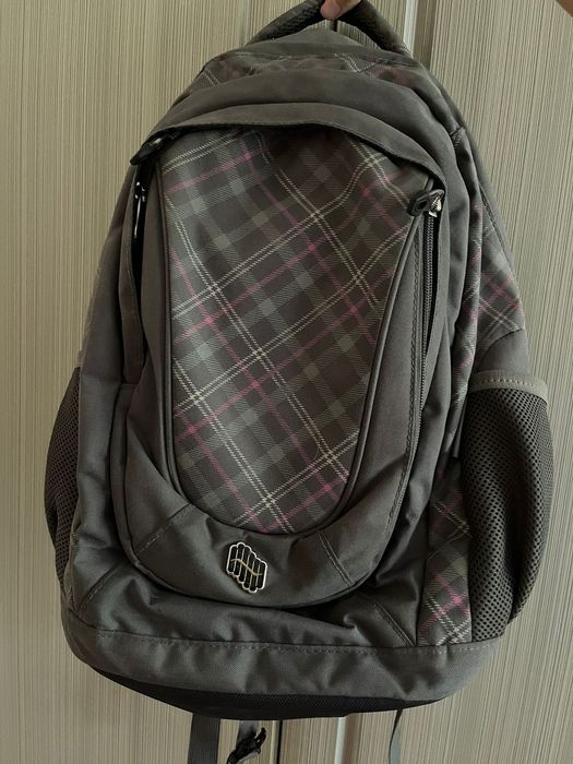 Рюкзаки фирменные  разные, школьные