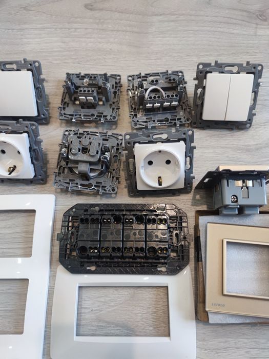 Prize, intrerupatoare Gewiss, Lenovo, Legrand