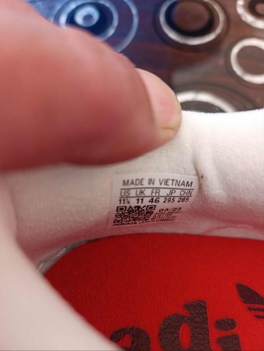 Нови оригинални мъжки кецове Адидас