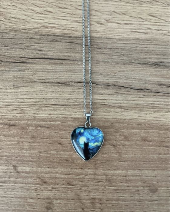 Lănțișor în formă de inimioară