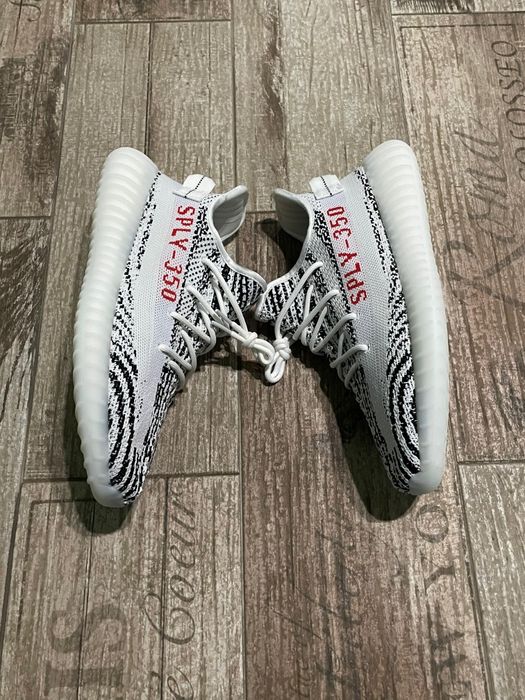 Yeezy 350 v3 albi