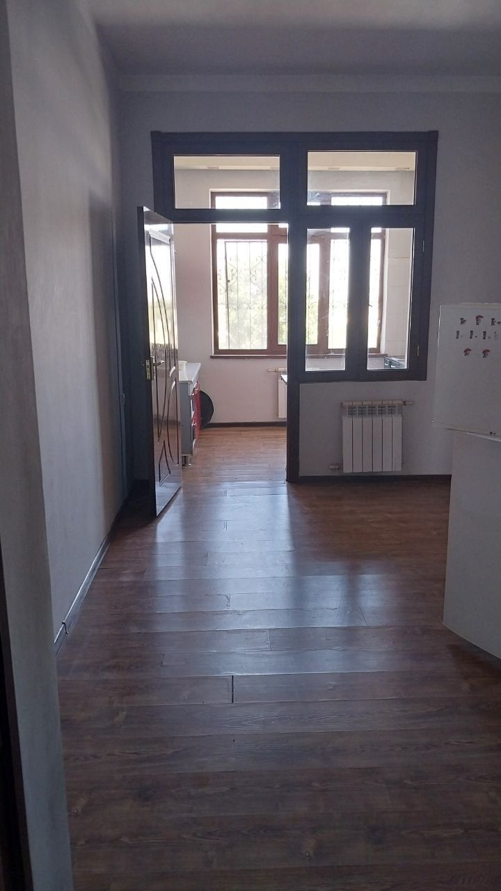 Qarshi shaxar KORZINKA 3 xonali Kvartira Sotiladi!