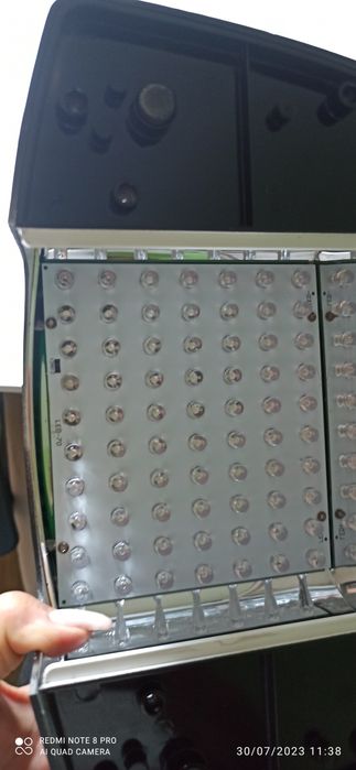 Продавам лампа за маникюри.