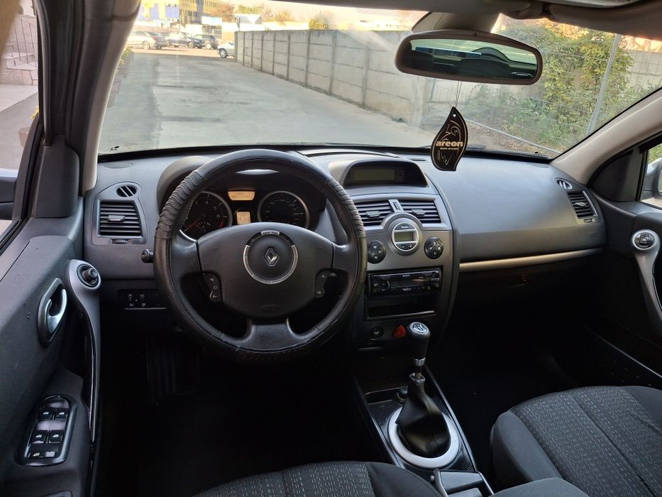 Renault megane 2 1.6 benzină euro 4 fab.2006 
fab.2006
benzina 112cp ,