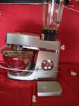 Robot Kenwood/blendere/malaxor