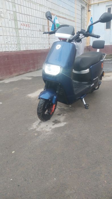 Скутер йадиа Е 8 С модил