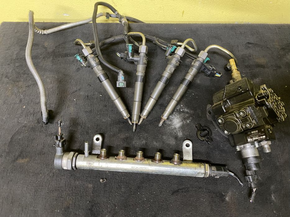 Kit Injectie Range Rover Evoque 2.2D an 2013 Pret 3500 lei