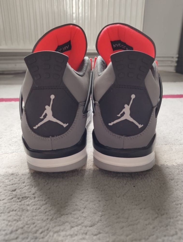 Jordan 4 Infrared