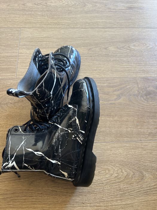 Кубинки дамски Dr.Martens