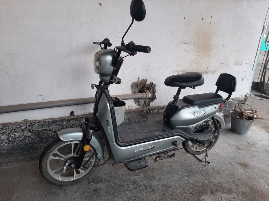 Skuter sotiladi srochni