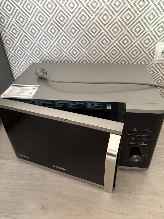 Микроволновка Samsung