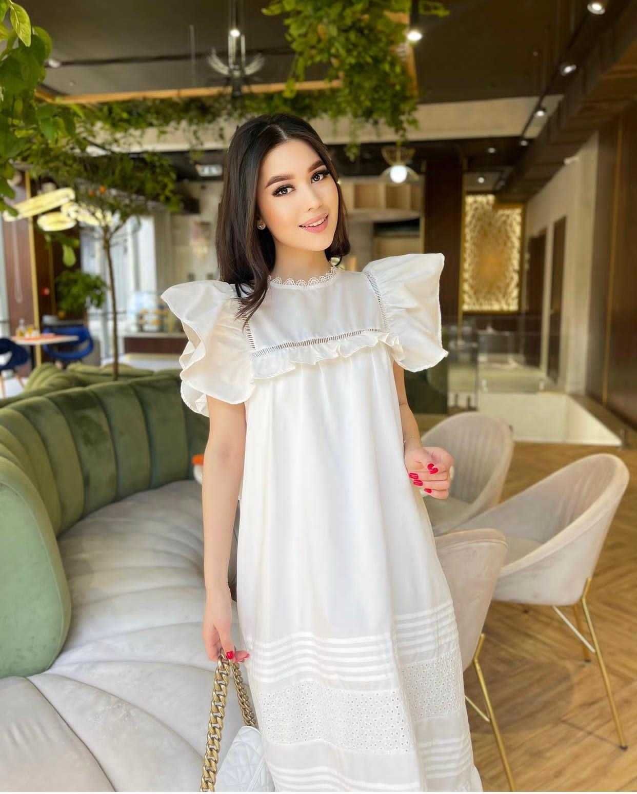 Продается белое платье производство Турция р. М.