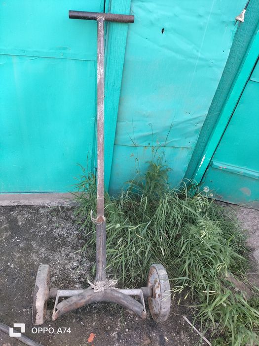Продам тачку под флягу воду возить