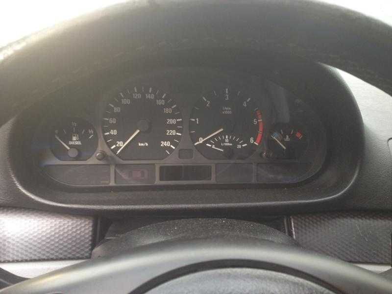 BMW 330 3.0 XD на части