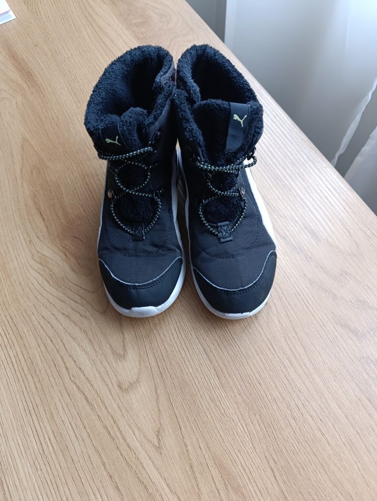 Обувки Puma за момче