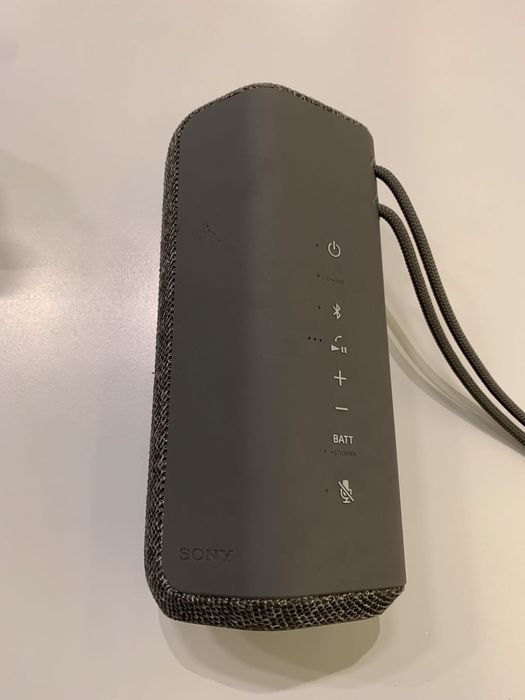 Vand boxa Sony XE200