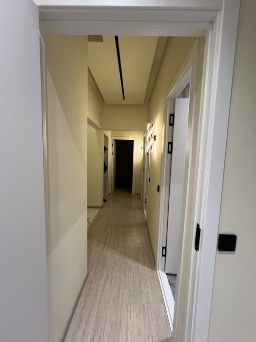 Mirobod bozari yonida 2 xona uy 7 etaj sotiladi