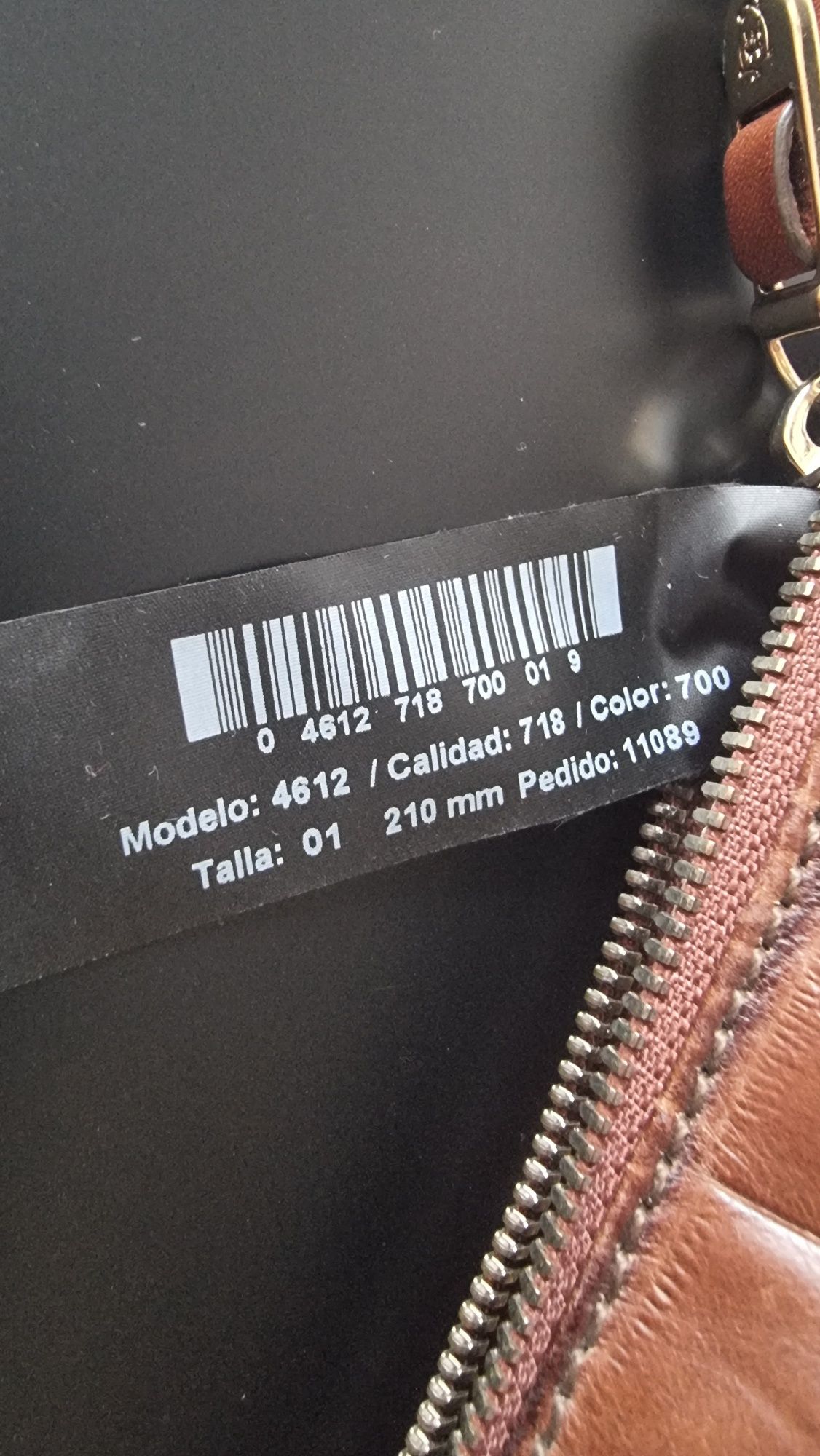 Massimo Dutti несесер от естествена кожа