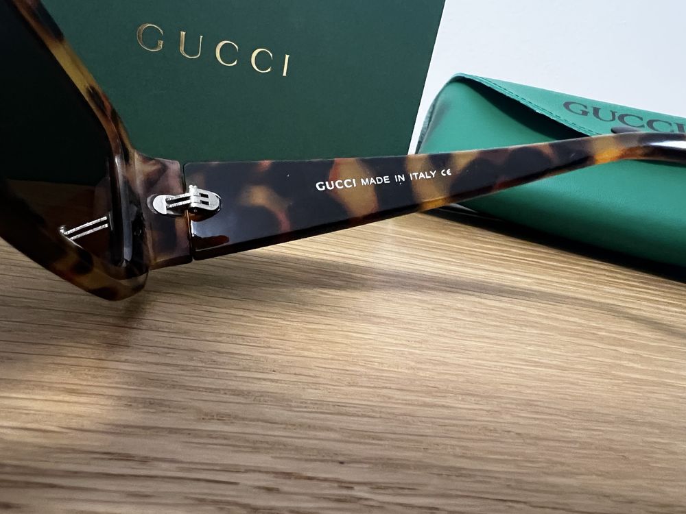 Ochelari de soare Gucci
