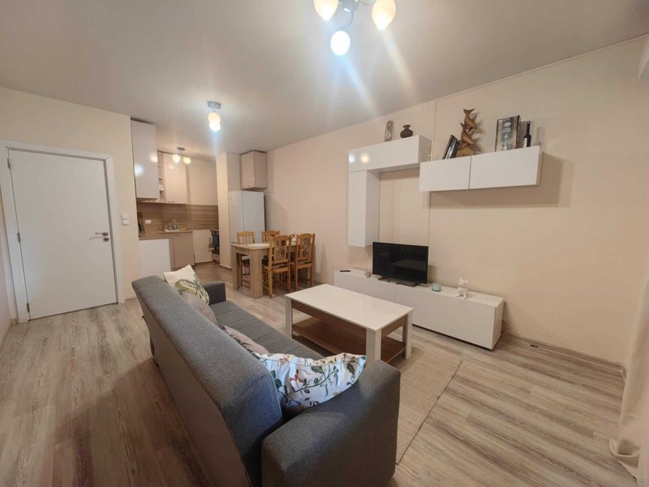 Апартамент под наем в кв.Левски ! Двустаен ! Обзаведен !