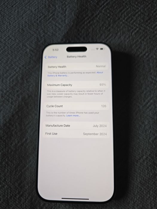 Продавам iphone 16 pro 256GB