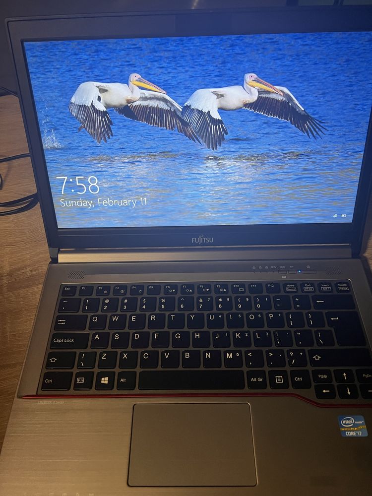 Laptop Fujitsu i7