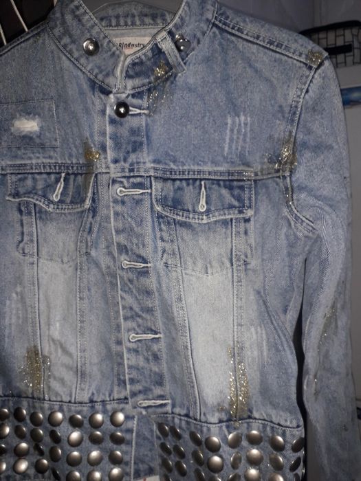 Compleu costum  geaca  pantaloni blugi