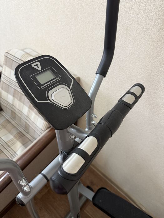 Продается эллиптический тренажер