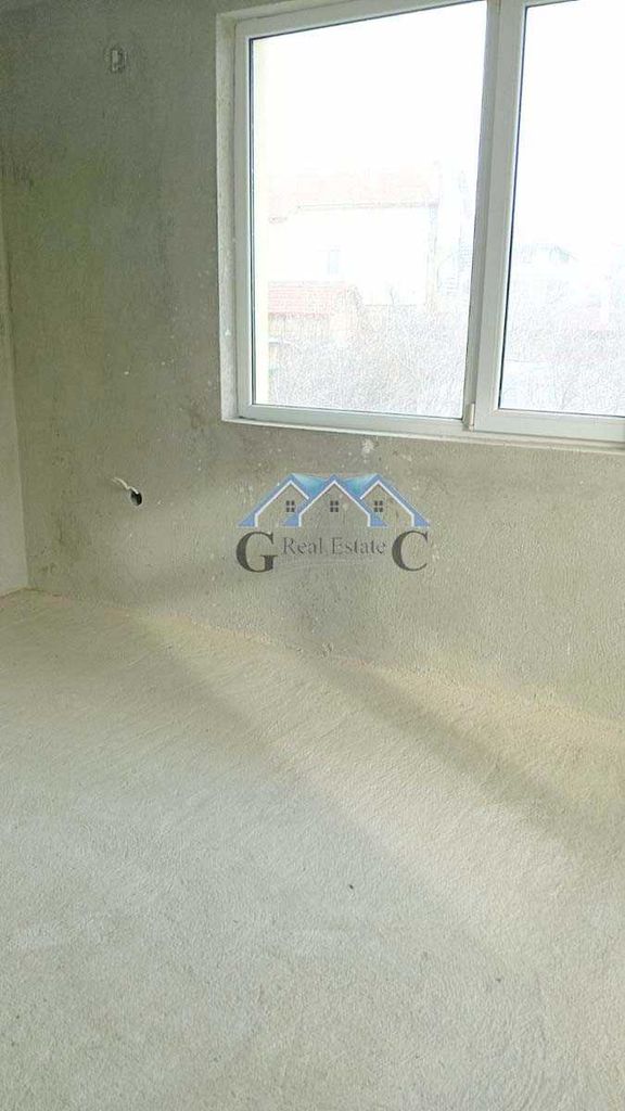 Продава се Къща в с. Шкорпиловци, Област Варна - 320 кв.м за 313 €/кв.м - Снимка #4