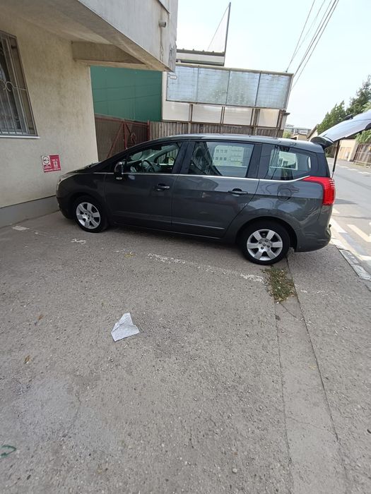 Peugeot 5008 SW Benzin 1.6 2011 Trapă 3150€