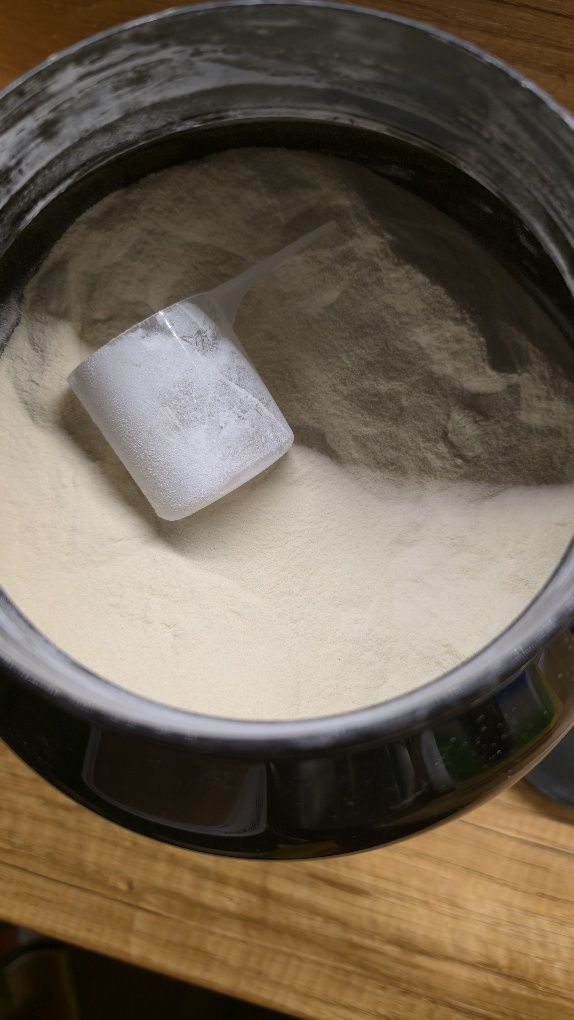Протеин изолат на Genius Nutrition