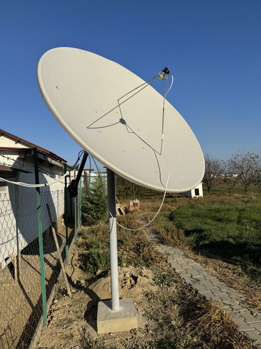 Vand Antena Satelit Parabolica mare 180 cm diametru