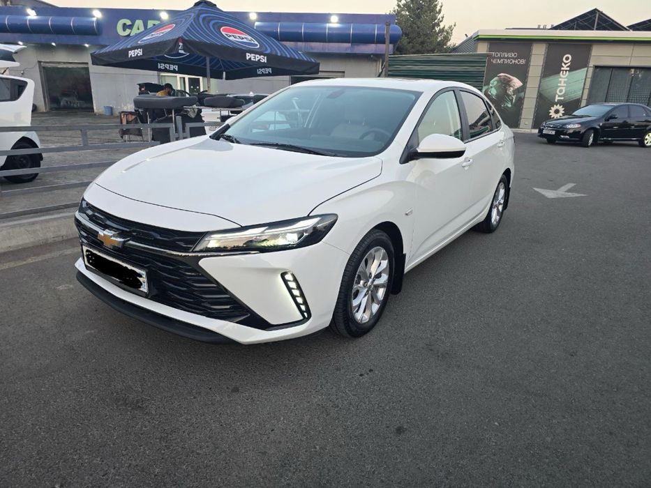 Monza sotiladi 1.5 atmasfera oq rang