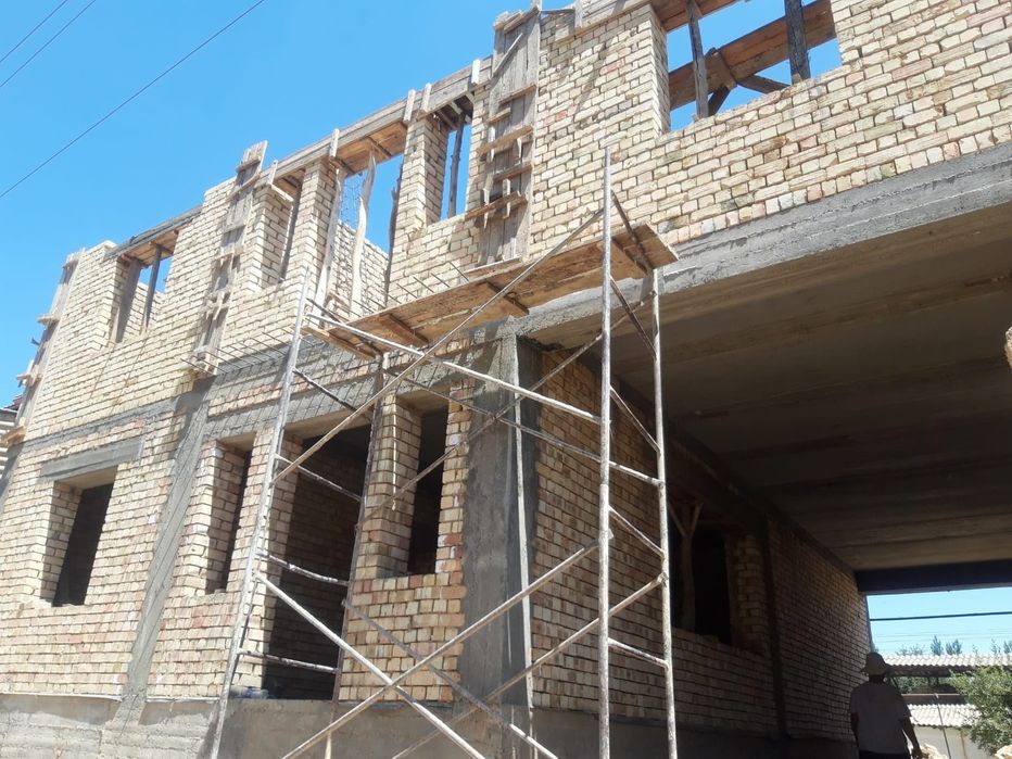 Срочно продаётся дом двух этаж-й в Янги Ташкент ховли сотилади 6 сотох