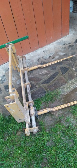 Furca incarcator frontal baloti